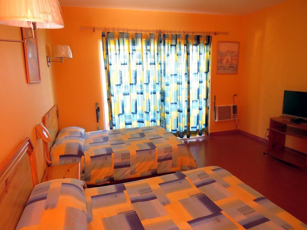 Rival Hotel Cap-Haitien Bilik gambar